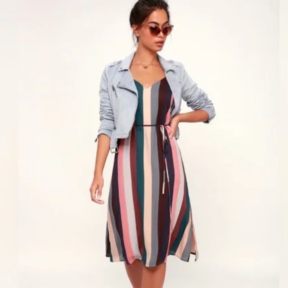 Lulu’s striped swing dress with belt - Picture 1 of 6